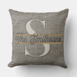 Enkel Elegant Modern Rustic Guld Monogram och Namn Kudde