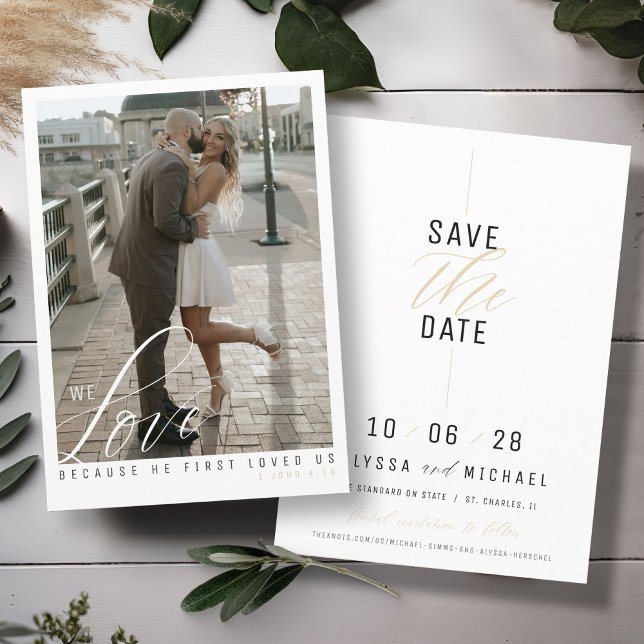 Enkel Elegant Modern White PhotoChristian Bröllop Spara Datumet (Love scripture elegant photo simple gold, black and white modern Christian wedding save the date)