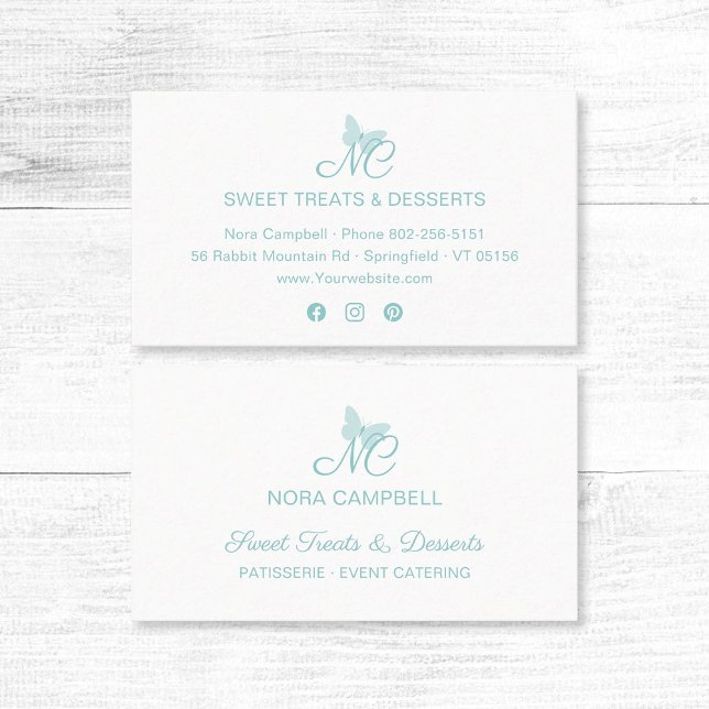 Enkel Elegant Monogram Cute Turcos Butterfly Visitkort (Modern, elegant  turquoise typography, butterfly monogram business card with social media icons.)