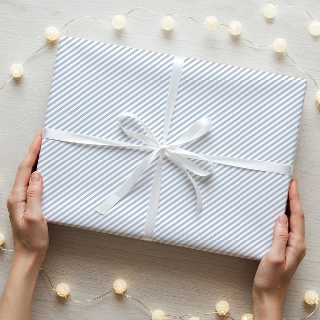 Enkel Elegant Narrow Stripe Mönster Grått White Presentpapper (Skapare uppladdad)