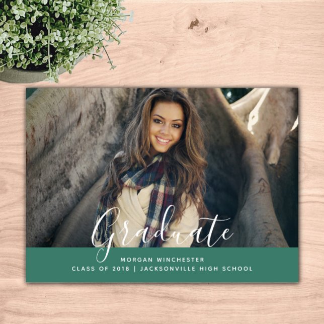 Enkel Elegant Studenten Inbjudan | GRÖNT (Green Simple Elegant Graduation Announcement)