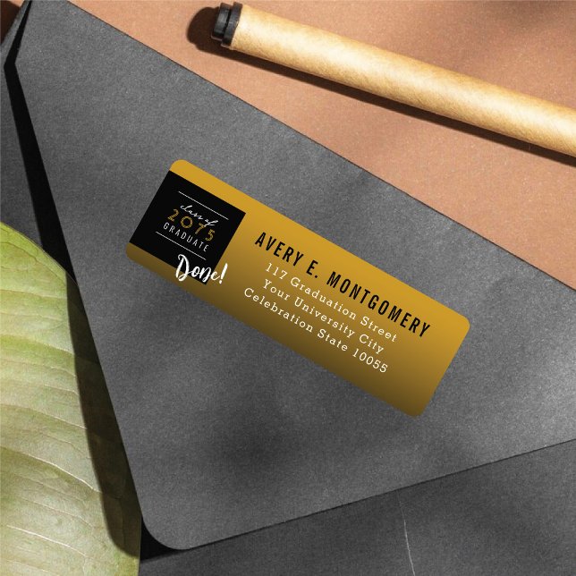 Enkel Färg Ruta Minimalistisk Examensadress Returadress Etikett (Simple Color Square Modern Minimalist Graduation Return Address Label @ www.zazzle.com/color_therapy)