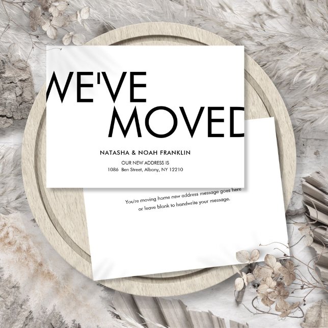Enkel flyttavis med ny adress (Simple We've Moved New Address Announcement)