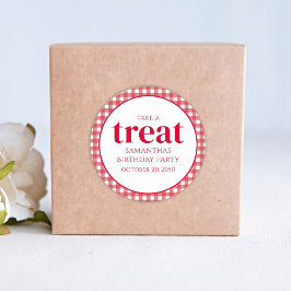 Enkel födelsedagsbehandling Favor Modern Red Gingh Runt Klistermärke