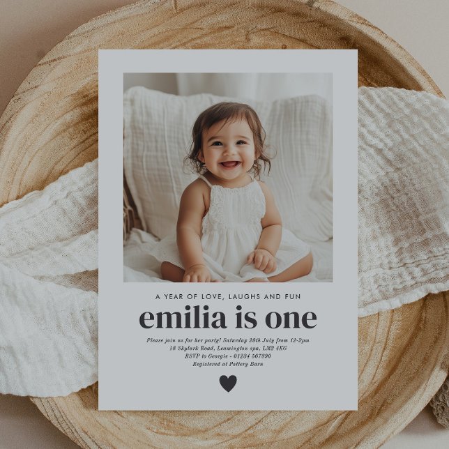 Enkel fotofödelsedagsinbjudan för 1-årig flicka inbjudningar (Simple Photo 1st Birthday Girl Invitation)