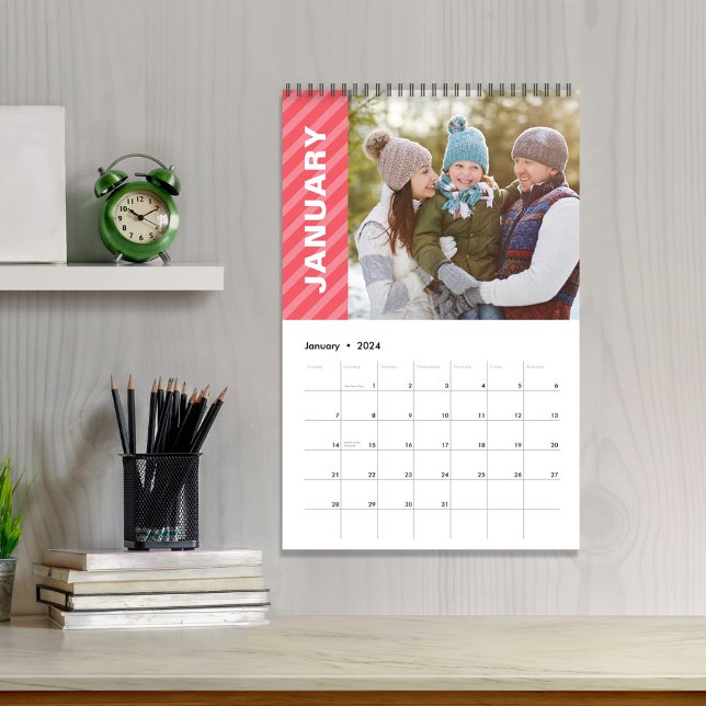 Enkel fotomånads Coola Rand-typografi Kalender (Cute colorful stripes monthly calendar)