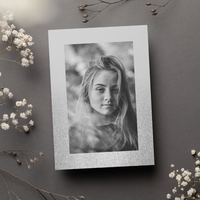 Enkel fotopapper för chic silver glitter 16 inbjudan (Simple chic silver glitter ombre Photo Sweet 16)