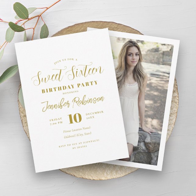 Enkel fotopsyta med Elegant Guld 16 Sexton Inbjudningar (Simple Elegant Gold Photo Sweet 16 Sixteen Invitation)