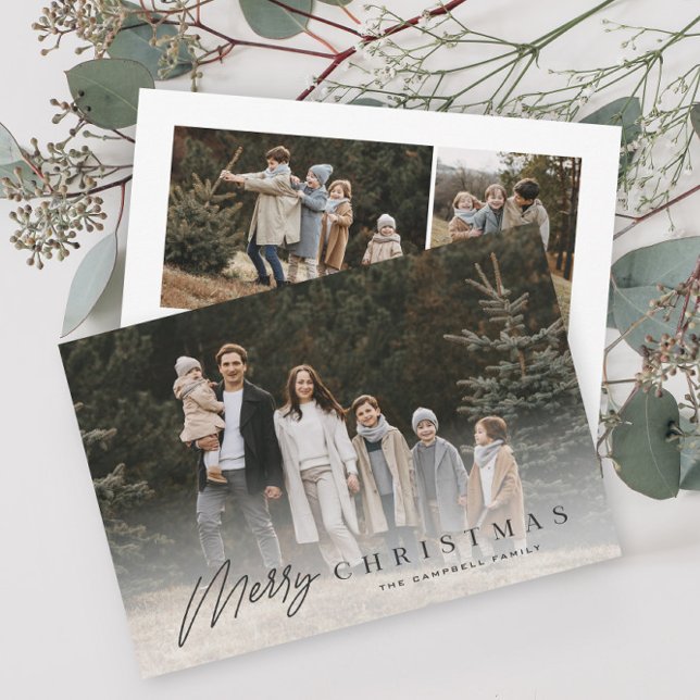 Enkel Glad Jul Skript 3 Foto Julkort (Modern script merry christmas typographic photo christmas holiday cards.)