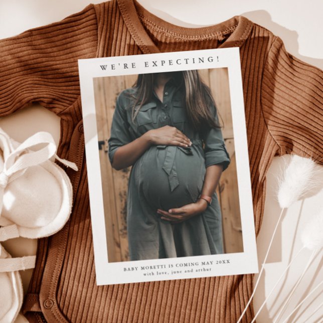 Enkel graviditetsfoto meddelande (Simple minimalist pregnancy photo announcement card.)