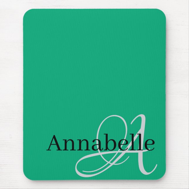 Enkel grönt och Elegant Monogram och Namn Musmatta (Framsidan)