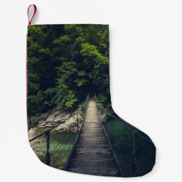 Enkel hängbro över floden Idrijca, Slovenien Liten Julstrumpa