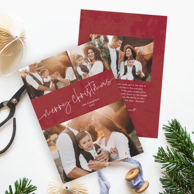 Enkel julfoto collage julkort (Modern script merry christmas photo collage red holiday card.)