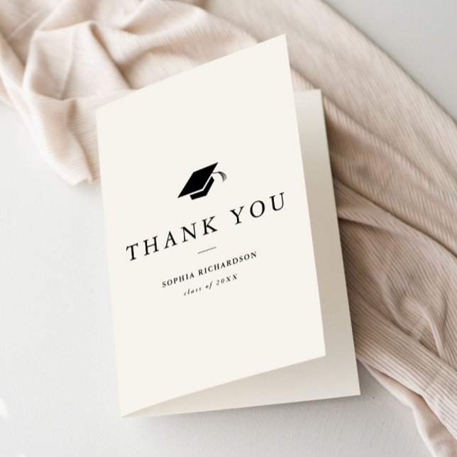 Enkel Klassisk Svart och Vit Foto Examen  Tack Kort (Simple black and white photo graduation folded thank you card.)