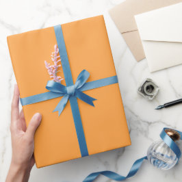 Enkel krämig karott orange färgnyans presentpapper
