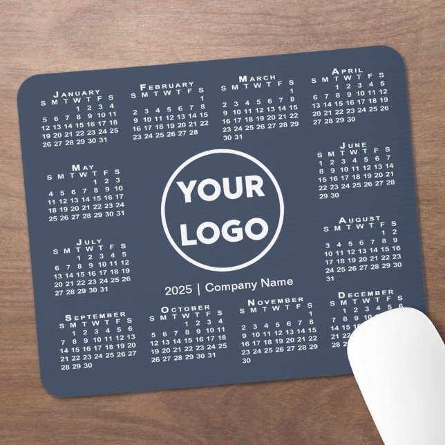 Enkel Logotyp för 2025 års kalender på marinblå Musmatta (Simple 2025 Calendar Business Logo on Navy Blue Mouse Pad in situ)