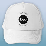Enkel Logotyp med textföretag Keps<br><div class="desc">Lägg till din egen logotyp och ditt eget textval till den här designen. Ta bort den övre eller nedre texten om du vill. Minimalistisk och professionell. Underbar för varumärkning av anställda eller som kampanjprodukt för dina kunder och kunder.</div>