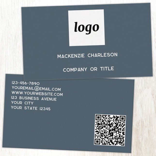 Enkel logotyp och QR-kod i kolgrå Visitkort (Simple logo with custom text business branding promotional charcoal gray business card)