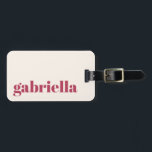 Enkel Magenta, fet typografi, Personlig Namn Bagagebricka<br><div class="desc">Bold Modern Typography Personlig Namn Luggage Tag i Magenta</div>