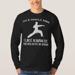 Enkel man: Karate & Jesus Tee (32 tecken)