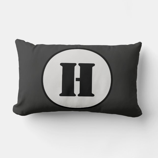 ENKEL MINIMAL MODERN MONOGRAM ELEGANT STIL CHIC LUMBARKUDDE (Framsida)