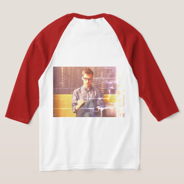 ENKEL MINIMAL MODERN MONOGRAM ELEGANT STIL CHIC T SHIRT (Laydown Baksida)