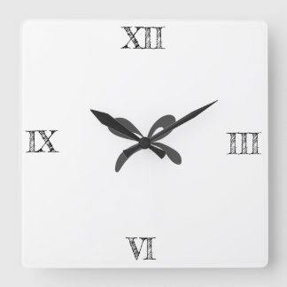 ENKEL MINIMAL MODERN MONOGRAM ELEGANTA STIL CHIC FYRKANTIG KLOCKA