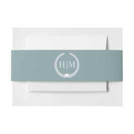 Enkel minimalistisk dimmig salvia blå monogram band för inbjudningskort