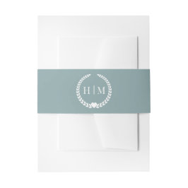 Enkel minimalistisk dimmig salvia blå monogram band för inbjudningskort