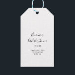 Enkel minimalistisk Möhippa Presentetikett<br><div class="desc">Dessa enkla minimalistiska märkre i möhippans gåvor är perfekt för en modern möhippa. Den enkla och elegant designen har skript av typen klassisk och finare i svartvitt.</div>