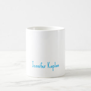 Enkel minimalistisk professionell avslappnad hands kaffemugg
