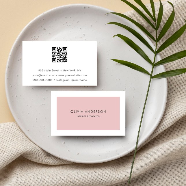Enkel, minimalistisk QR-Blek Rosa Modern Snyggt Visitkort (simple minimalist business card)
