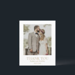 Enkel modern budget bröllop tackkort i guld<br><div class="desc">Modern bröllop tackkort med en enkel men elegant design.</div>