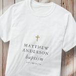 Enkel modern Elegant Kor Baby-baptism T Shirt<br><div class="desc">Design består av enkel typografi med sans serif- och serif-teckensnitt.</div>