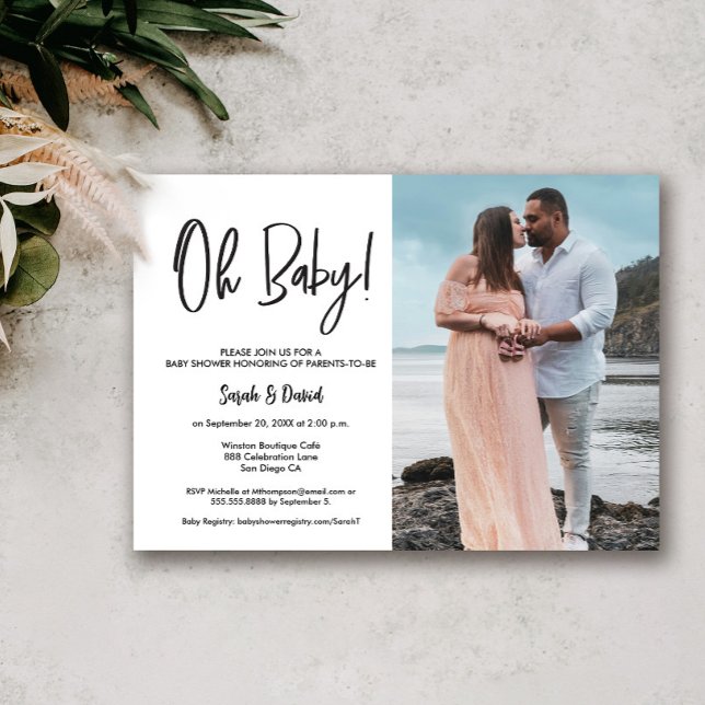 Enkel modern foto Oh Baby par Shower Inbjudningar (Oh Baby couple photo baby shower invitation.)