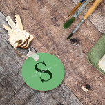 Enkel modern Grönt Monogram första Namn Nyckelring<br><div class="desc">En enkel och modern grönt där du kan lägga till det första namn och det första steget.</div>