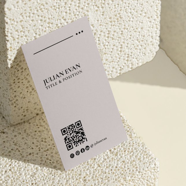 Enkel, modern LinkedIn QR Code Beige minimal Visitkort (Skapare uppladdad)