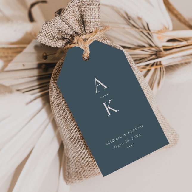 Enkel modern marin blå monogram Bröllop Presentetikett (Skapare uppladdad)