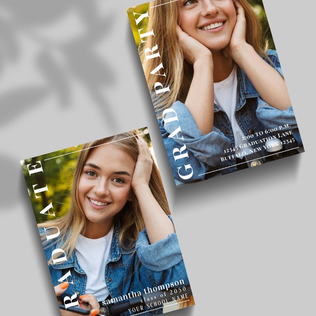 Enkel Modern Minimalist Examen Mall Foto (Simple modern minimalist graduation photo card with refined styling)