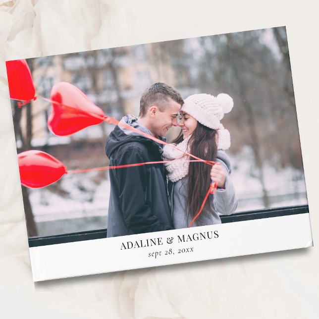 Enkel Modern Minimalistisk Fotobryllop Gästböcker (Simple modern minimalist photo wedding guest book captures memories with clean, timeless style.)