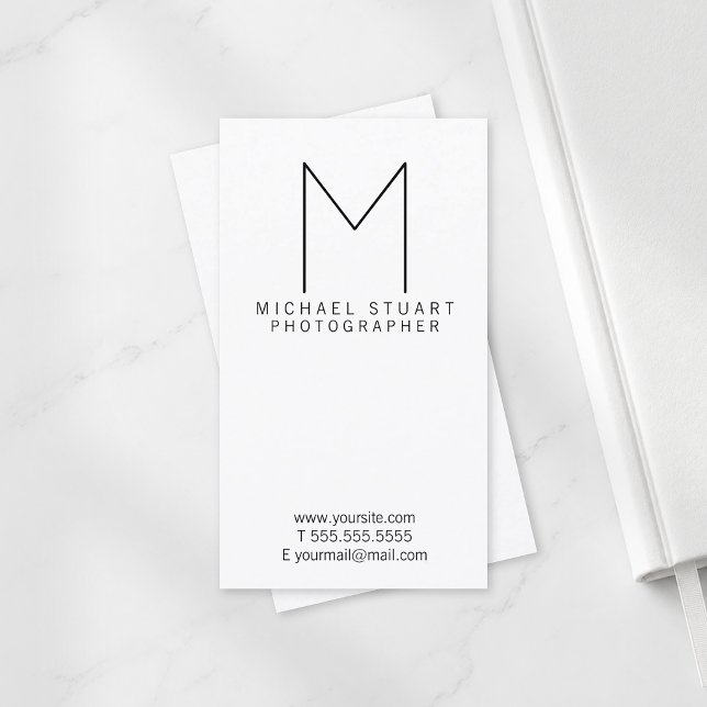 Enkel, modern, minimalistisk svartvit monogram visitkort (Skapare uppladdad)