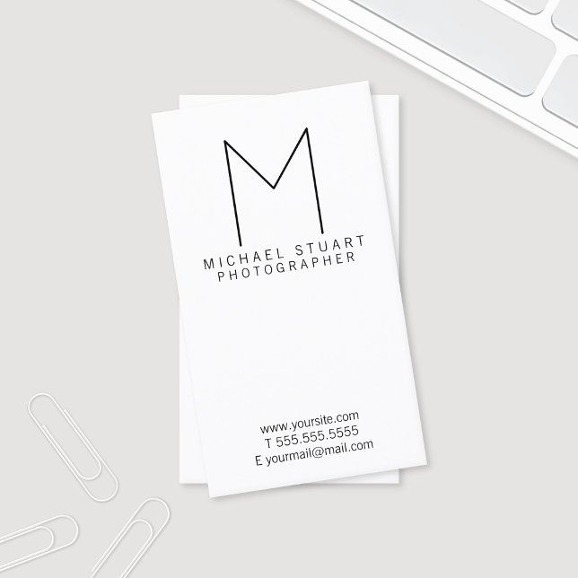 Enkel, modern, minimalistisk svartvit monogram visitkort (Skapare uppladdad)