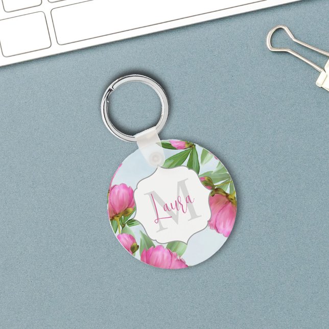 Enkel modern monogramPersonlig Nyckelring (Pink monogram keychain with pretty peonies. )
