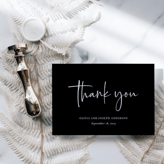 Enkel modern och minimalistisk svart | BRÖLLOP Tack Kort (A dark black, minimalist wedding thank you card with modern typography)