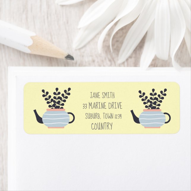 Enkel modern tekanna med växtpastel returadress etikett (Insitu)