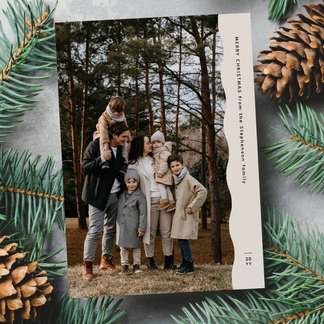 Enkel, modern tvåfoto vågigt jul i kant julkort (Skapare uppladdad)