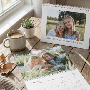 Enkel Modernt Barnbarnsfoto Skrivbordskalender Kalender