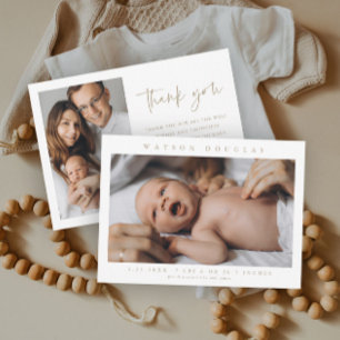 Enkel nyfödd baby fotobild för födelsefirande tack kort