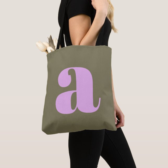 Enkel Oliv och Lila Djärv Retro Monogram Initial Tygkasse (Närbild)