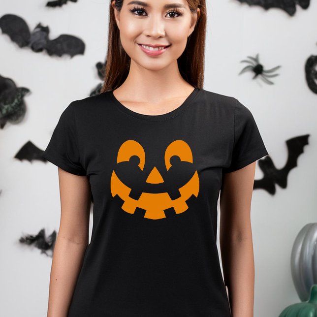 Enkel Orange Pumpkin Ansikte Silhouette Halloween T Shirt (Please note: This image is a digital mockup.)